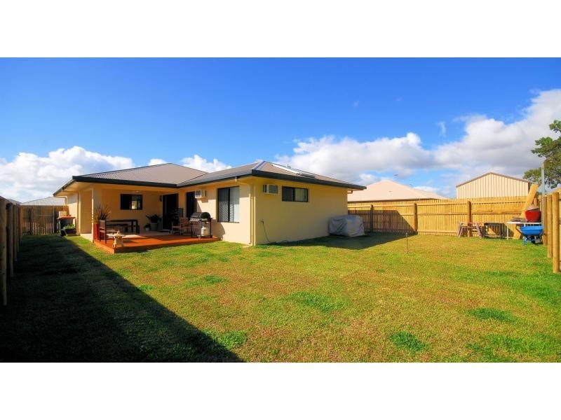 58 Daintree Drive, Bushland Beach QLD 4818