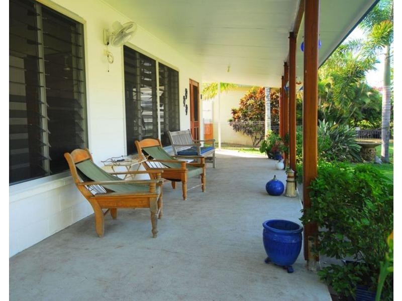 3 The Esplanade, Balgal Beach QLD 4816