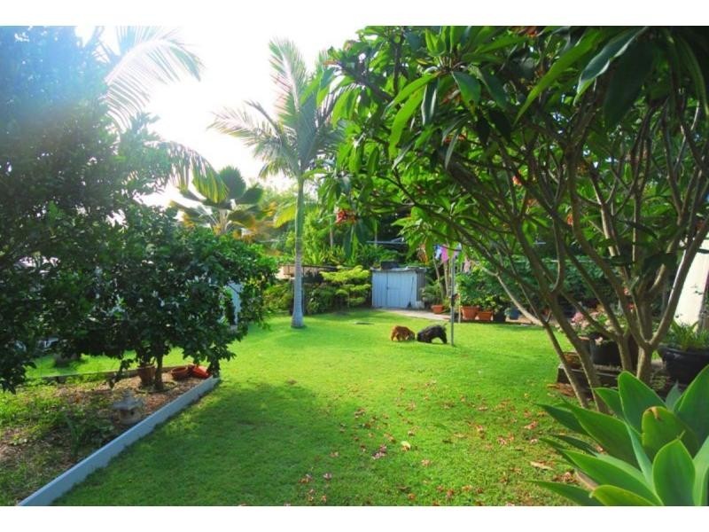3 The Esplanade, Balgal Beach QLD 4816