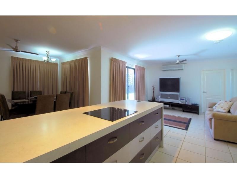50 Brenton Circuit, Deeragun QLD 4818