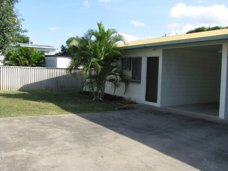 2/10 Halliday Street, Kirwan QLD 4817