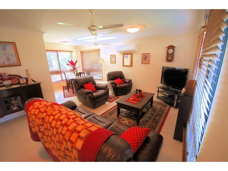 13 Ugarte Street, Bushland Beach QLD 4818