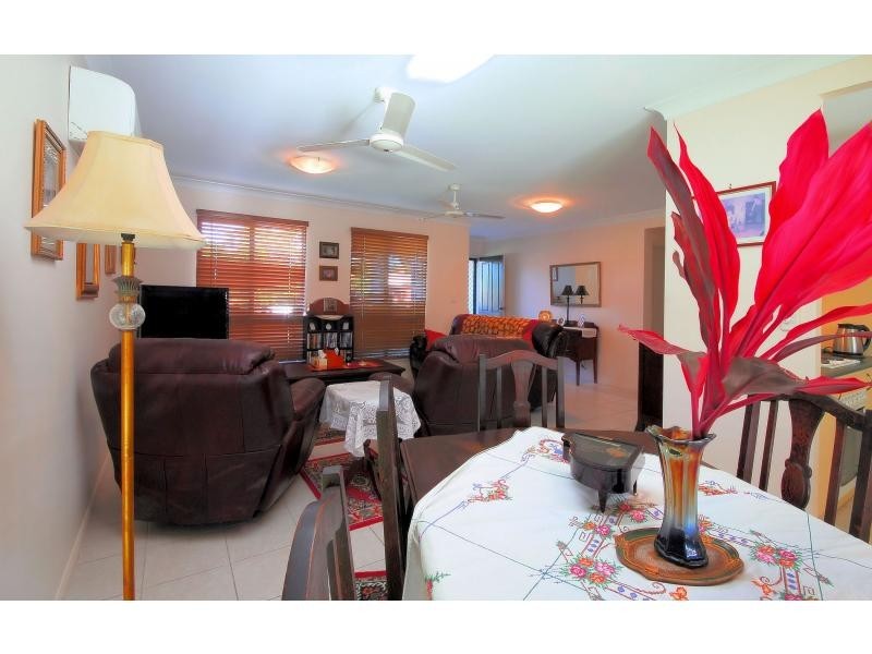 13 Ugarte Street, Bushland Beach QLD 4818