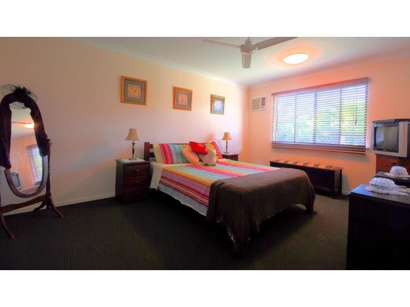 13 Ugarte Street, Bushland Beach QLD 4818