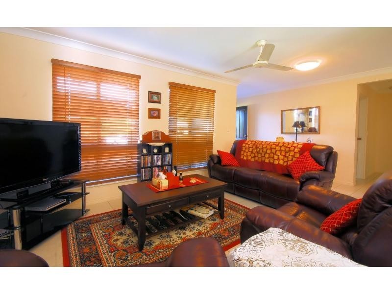 13 Ugarte Street, Bushland Beach QLD 4818