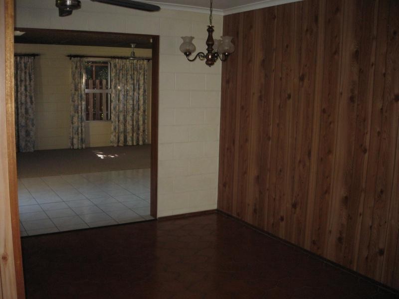 24 Sycamore Street, Pimlico QLD 4812