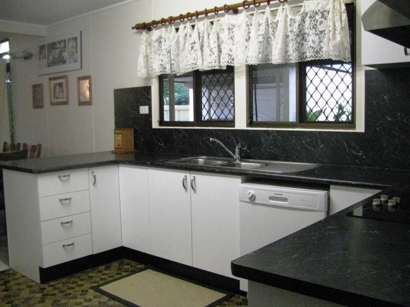 16 Kulgun Crescent, Kelso QLD 4815