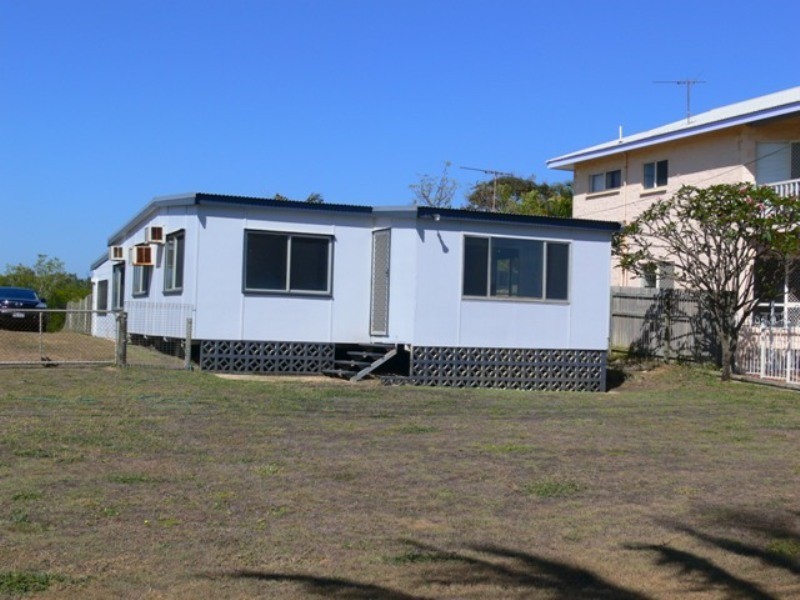 67 Cay Street, Saunders Beach QLD 4818