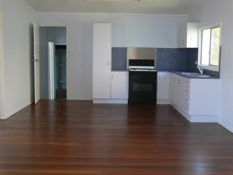 67 Cay Street, Saunders Beach QLD 4818
