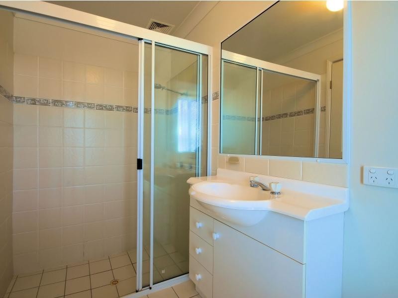 172 Greenwood Drive, Kirwan QLD 4817