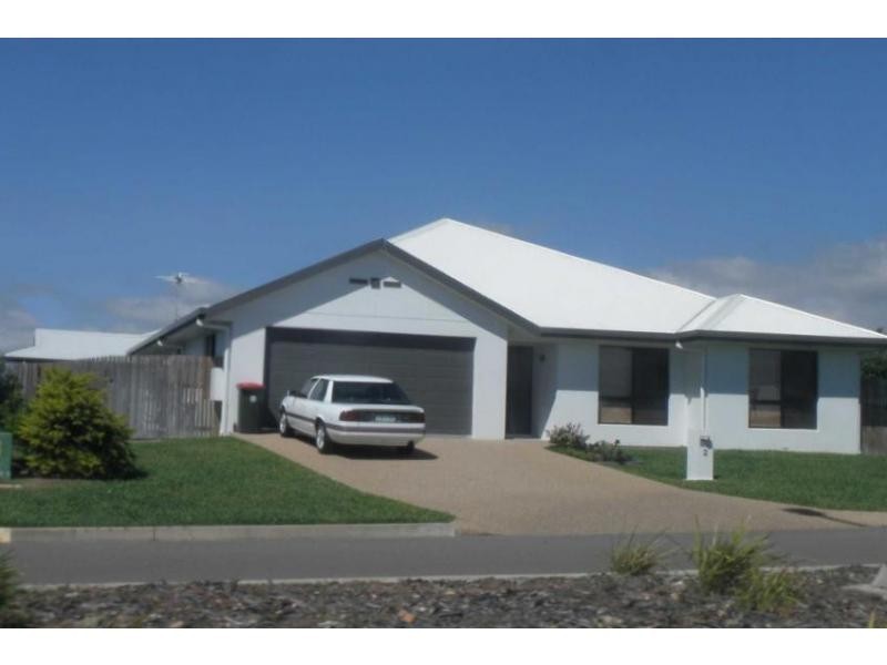 2 Dungurra Place, Bushland Beach QLD 4818