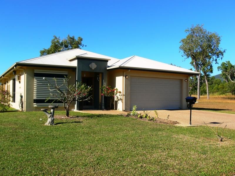 6 Medinah Court, Balgal Beach QLD 4816