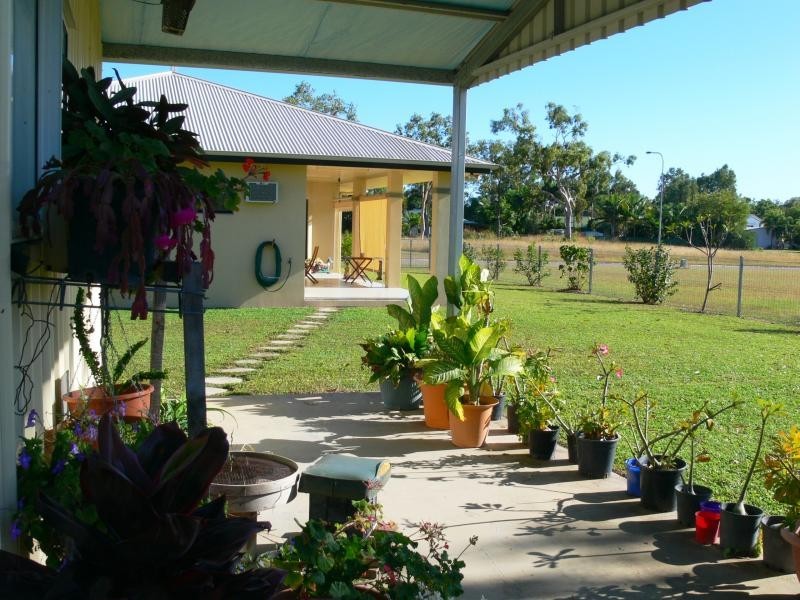 6 Medinah Court, Balgal Beach QLD 4816