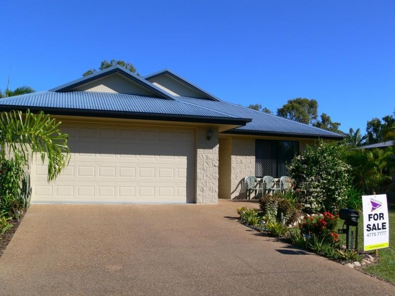 11 Borton Street, Balgal Beach QLD 4816