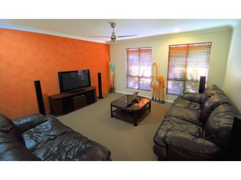 6 Pacific Avenue, Bushland Beach QLD 4818