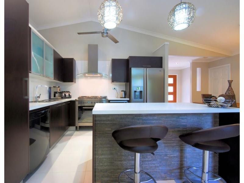 6 Pacific Avenue, Bushland Beach QLD 4818