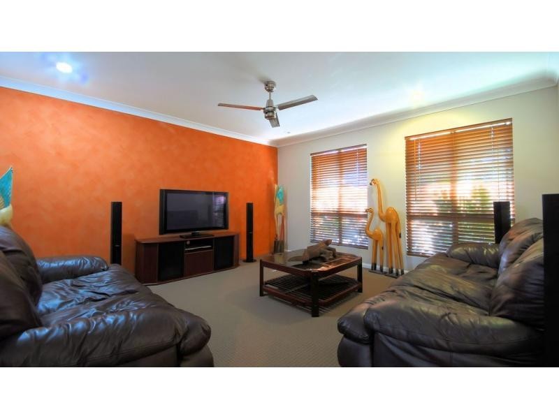 6 Pacific Avenue, Bushland Beach QLD 4818