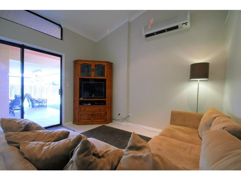 6 Pacific Avenue, Bushland Beach QLD 4818