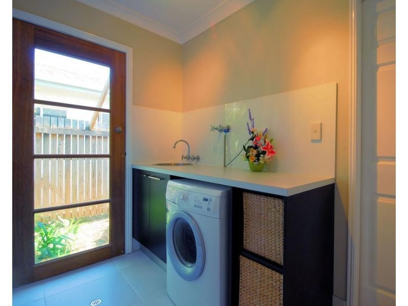 6 Pacific Avenue, Bushland Beach QLD 4818