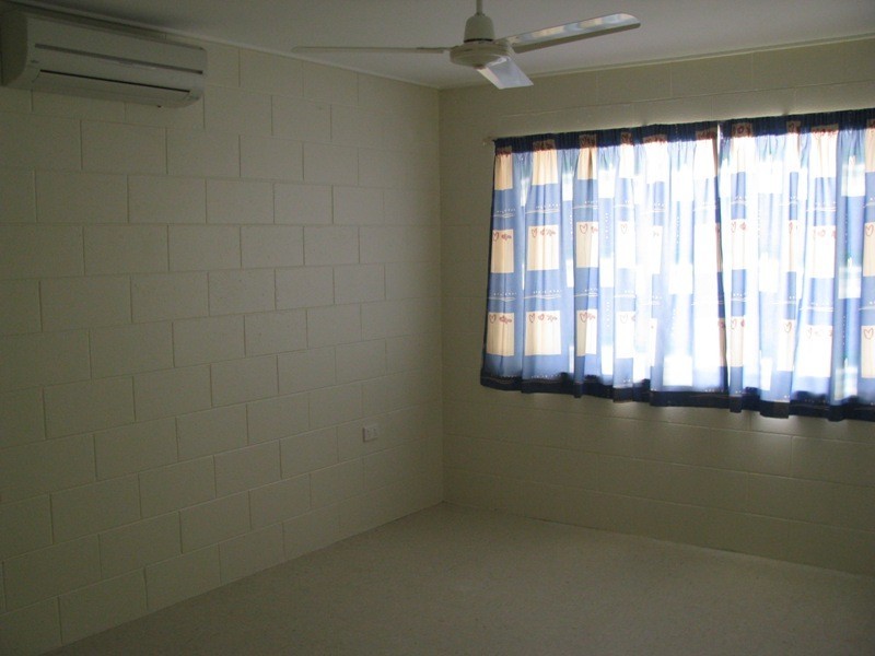 2/6 Hibiscus Street, Cranbrook QLD 4814