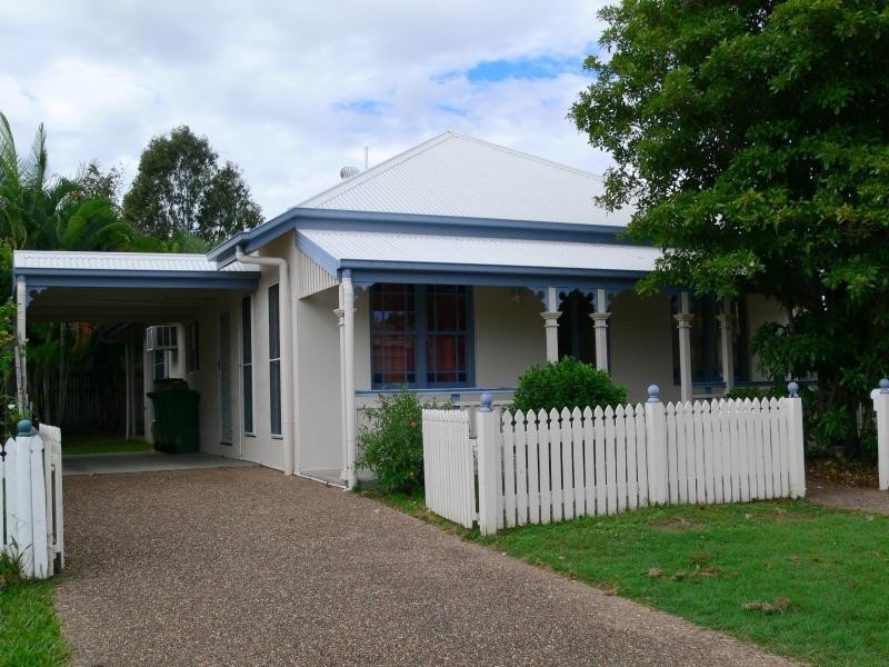 7 Rowers Lane, Douglas QLD 4814