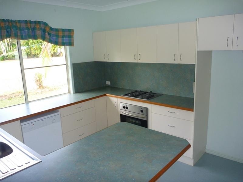 4 The Vines, Balgal Beach QLD 4816