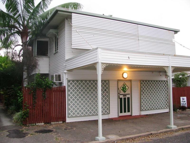 25 Bell Street, South Townsville QLD 4810