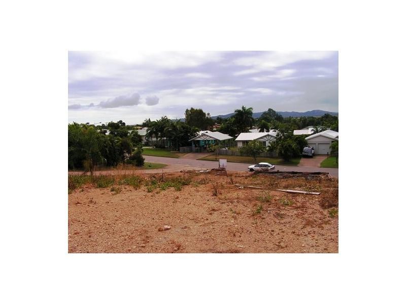 31 Nettleton Street, Mount Louisa QLD 4814