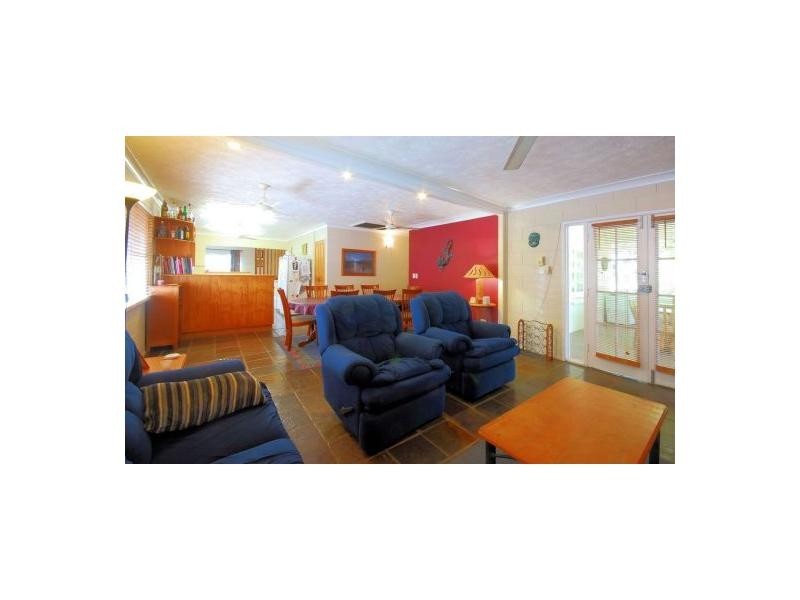 8 Angela Court, Cranbrook QLD 4814