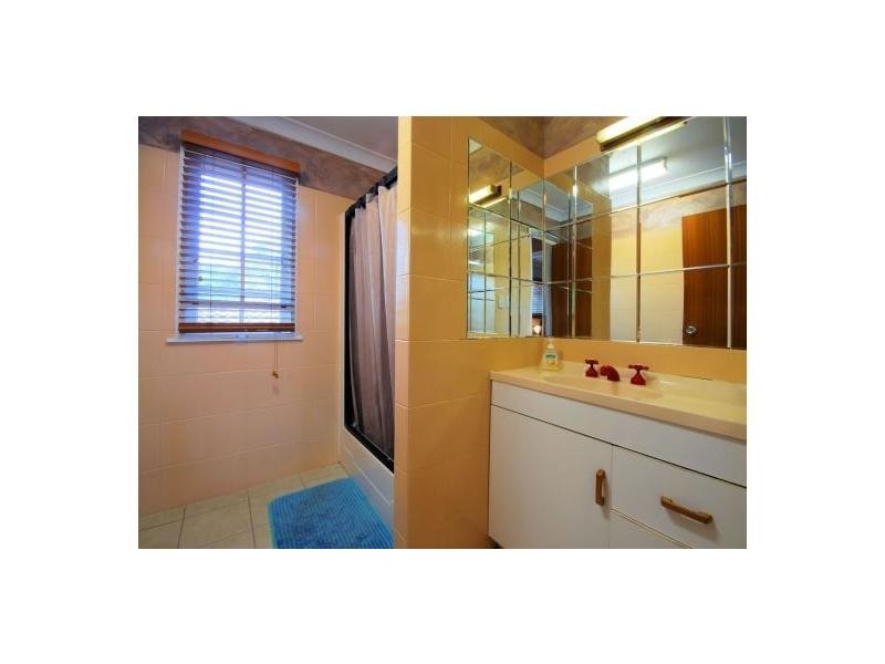 8 Angela Court, Cranbrook QLD 4814