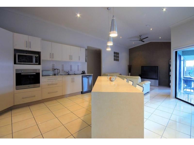 12 Kenwick Place, Willowbank, Kirwan QLD 4817