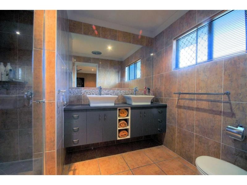 12 Kenwick Place, Willowbank, Kirwan QLD 4817