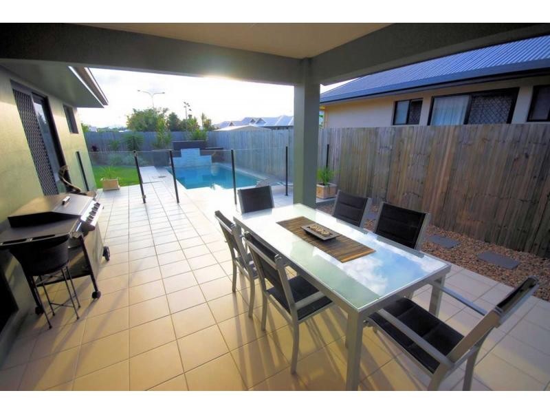 12 Kenwick Place, Willowbank, Kirwan QLD 4817