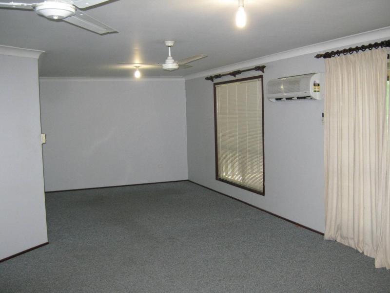 117 Mt Low Parkway, Mount Low QLD 4818