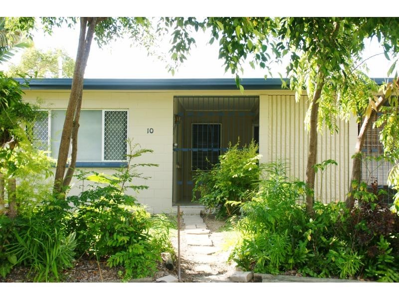 10 Marloo Street, Cranbrook QLD 4814