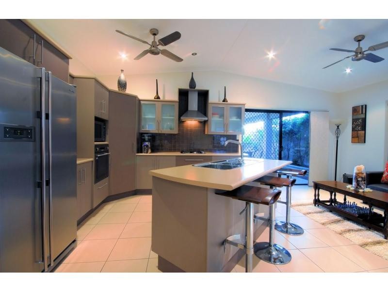 16 Kenwick Place, Kirwan QLD 4817