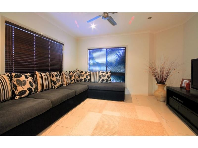 16 Kenwick Place, Kirwan QLD 4817