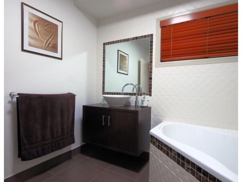 16 Kenwick Place, Kirwan QLD 4817