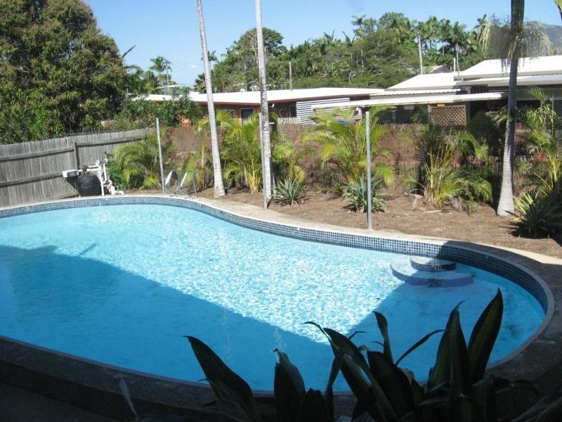 28 Poinciana Street, Cranbrook QLD 4814