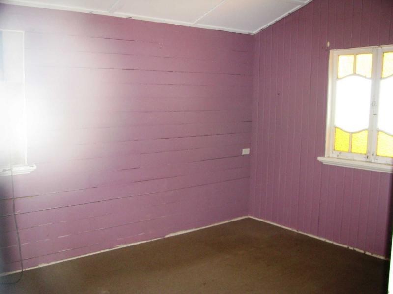 108 Railway Avenue, Railway Estate QLD 4810