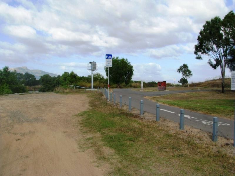 108 Railway Avenue, Railway Estate QLD 4810