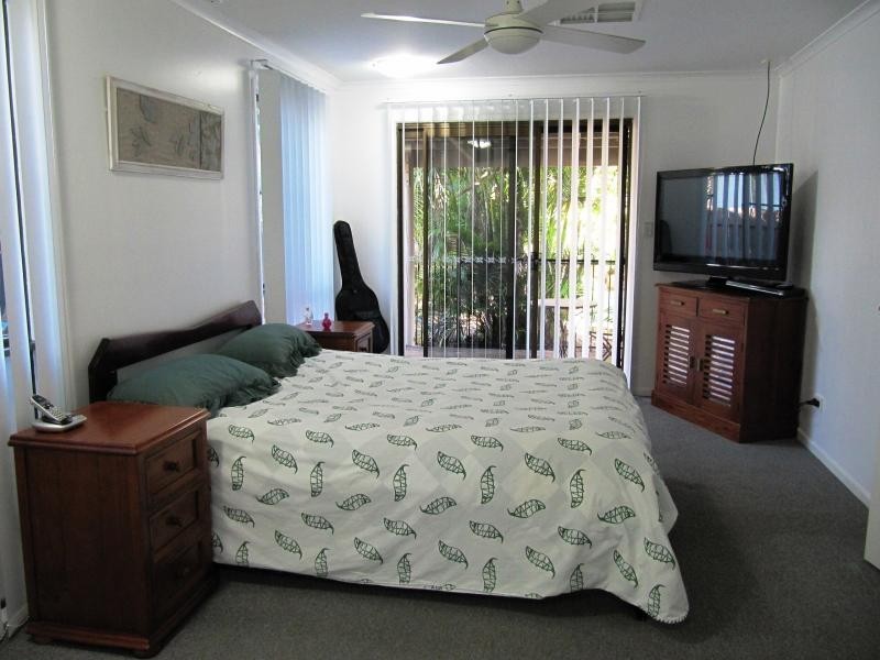 12 Balsam Street, Bushland Beach QLD 4818