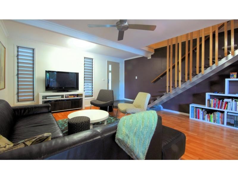 35 Bokirana Crescent, Kirwan QLD 4817