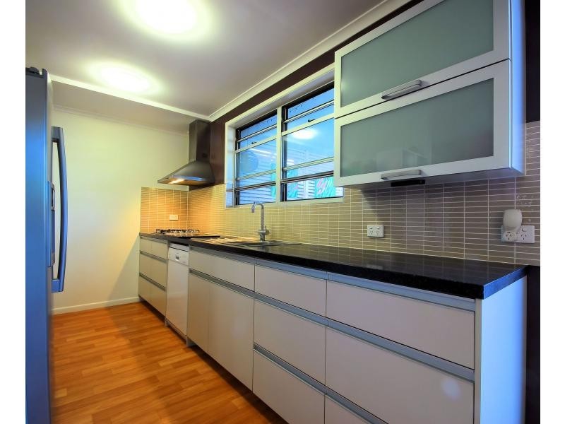 35 Bokirana Crescent, Kirwan QLD 4817