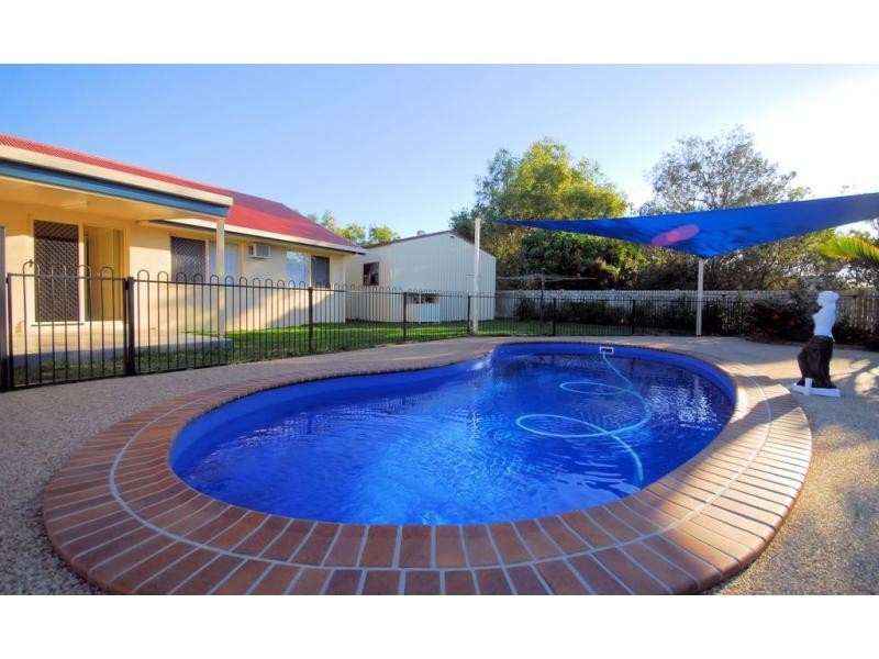 11 Mustey Close, Mount Louisa QLD 4814