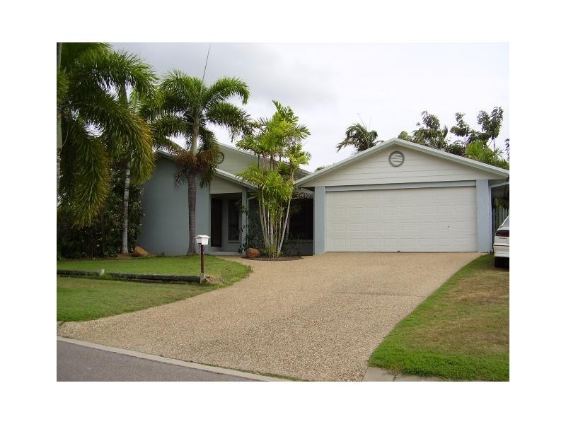 6 Chatsworth Crescent, Annandale QLD 4814