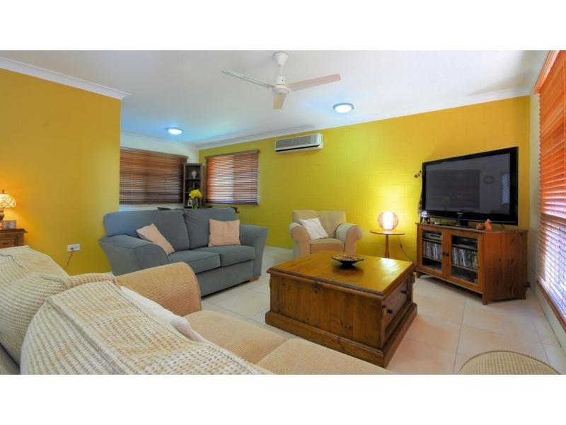 2 Rio Vista Way, Kirwan QLD 4817