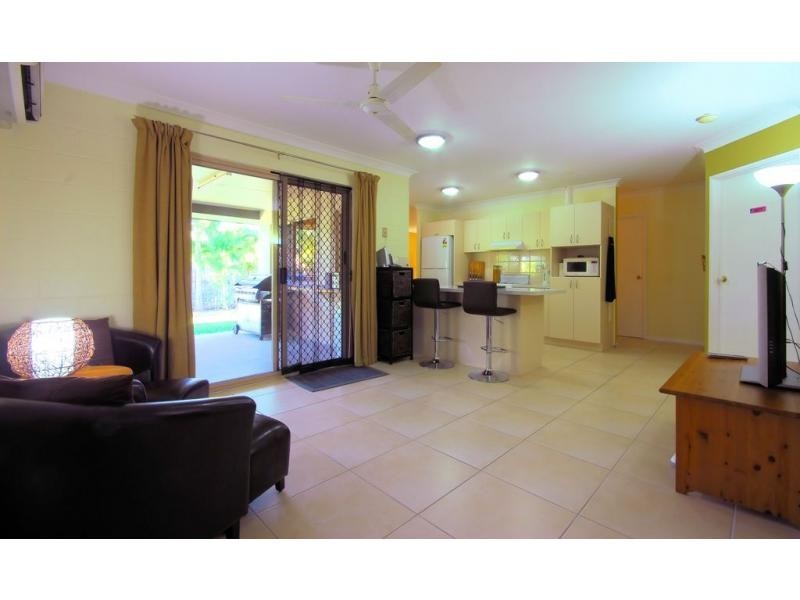 2 Rio Vista Way, Kirwan QLD 4817