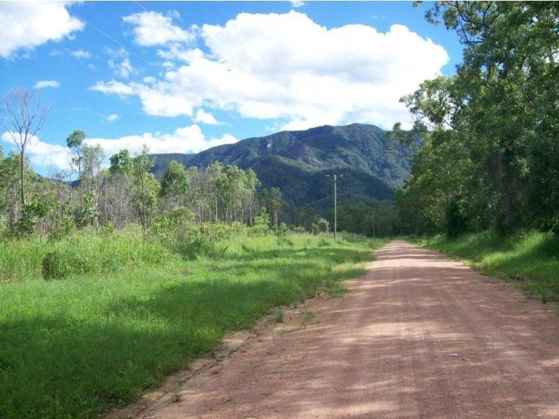 3 Pace Road, Rollingstone QLD 4816