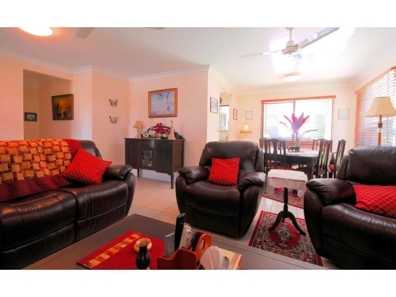 13 Ugarte Street, Bushland Beach QLD 4818